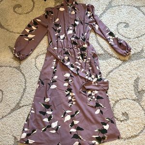 Women’s dress size small